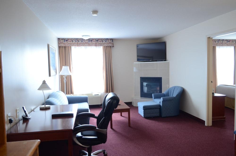 Quality Inn & Suites Edmonton International Airport Leduc Exteriör bild