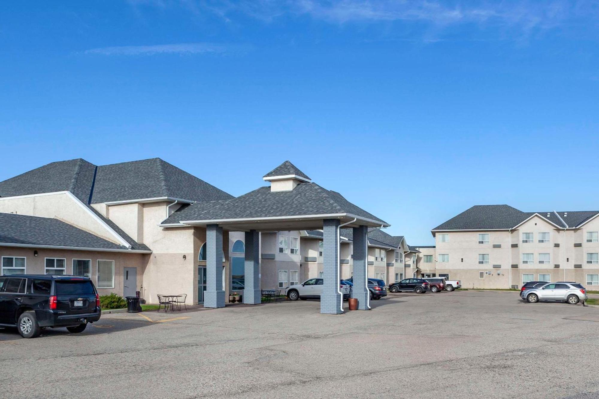 Quality Inn & Suites Edmonton International Airport Leduc Exteriör bild