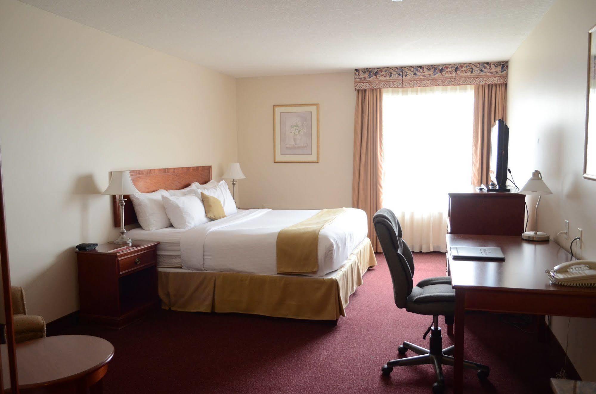Quality Inn & Suites Edmonton International Airport Leduc Exteriör bild