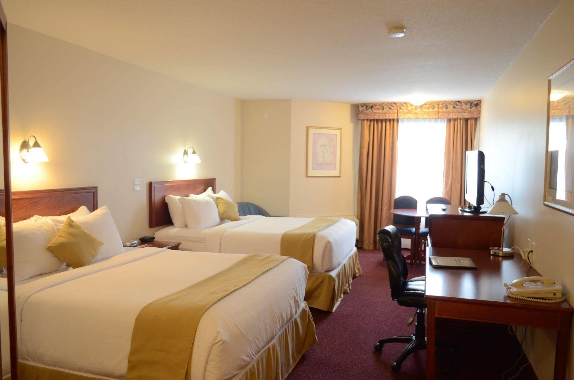 Quality Inn & Suites Edmonton International Airport Leduc Exteriör bild